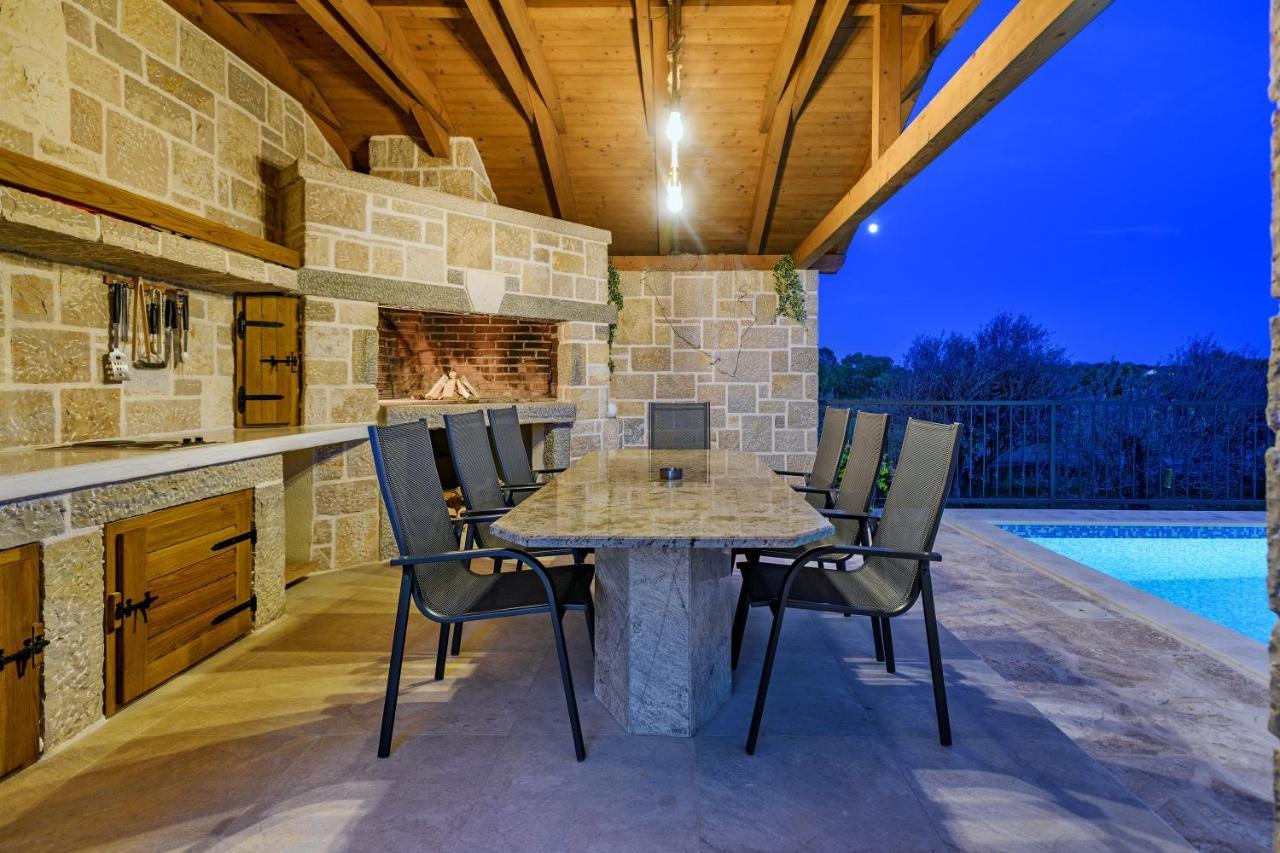 Luxury Stone Villa With Pool - Brisevo Exterior foto