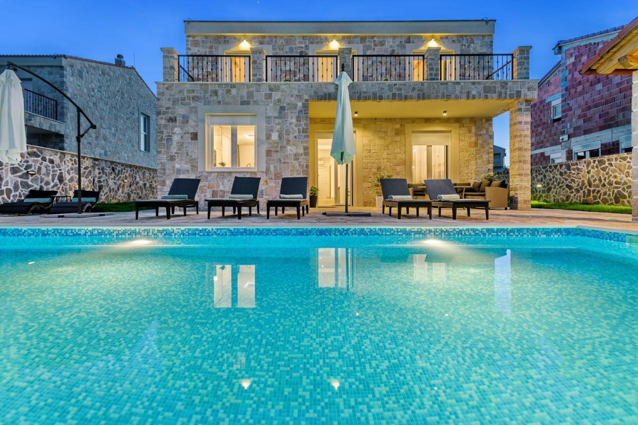 Luxury Stone Villa With Pool - Brisevo Exterior foto